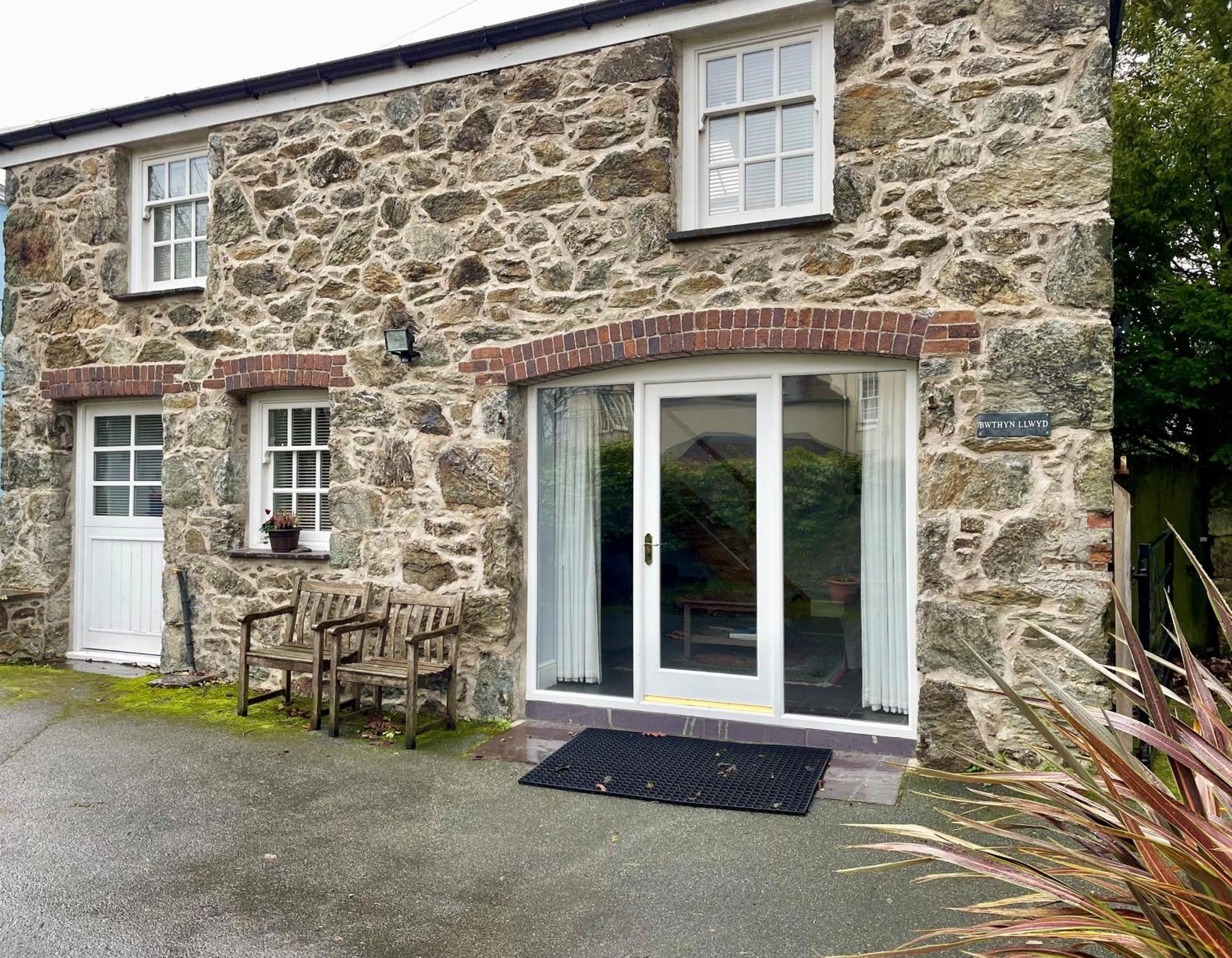 Villa Menai Bridge Exterior foto